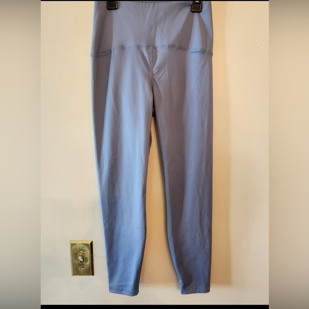 A new day  plum leggings size small